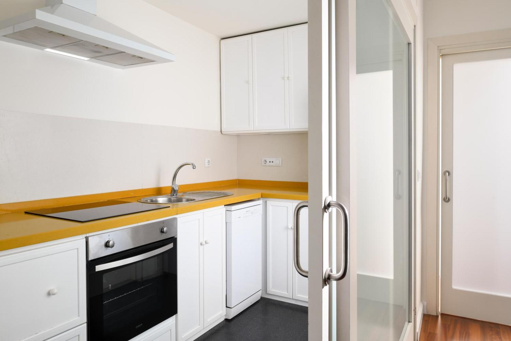 Appartement Urban Oasis With Pool & Parking